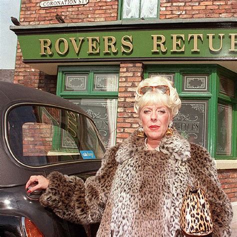 Pals Coronation Street GIF – Pals Coronation street Bet gilroy .